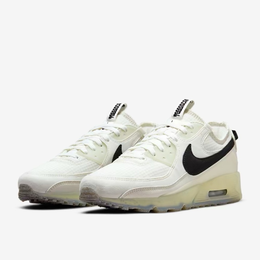 Men’s Nike Air Max Terrascape 90.